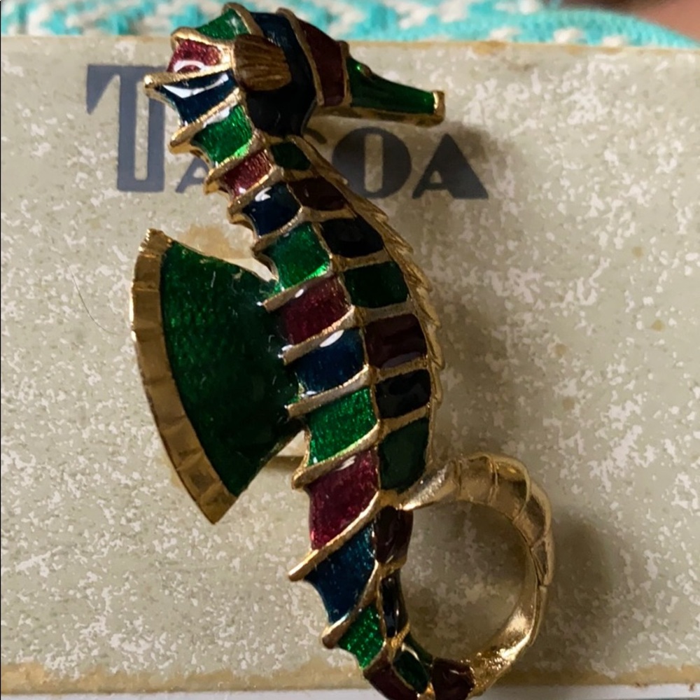 Seahorse Pin